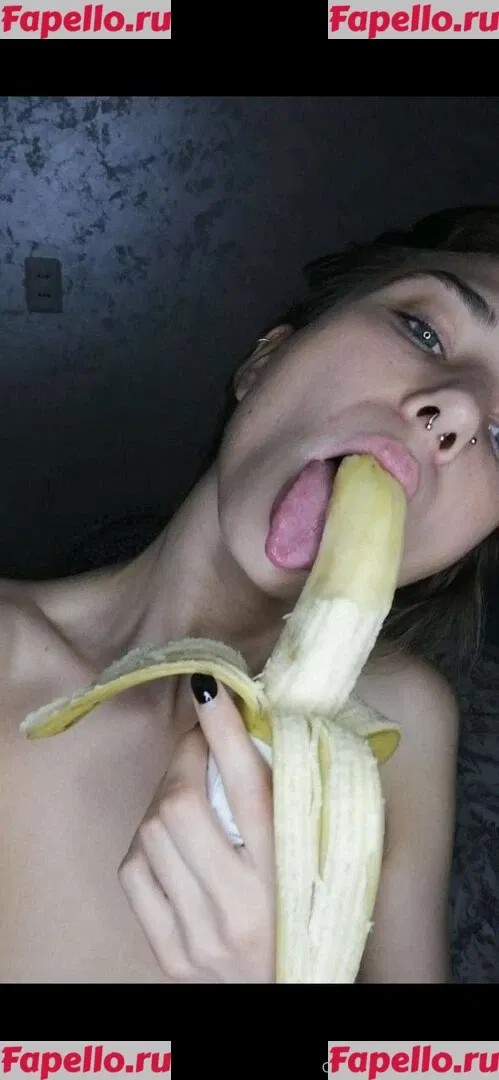 ariamr24fp Onlyfans Photo Gallery 