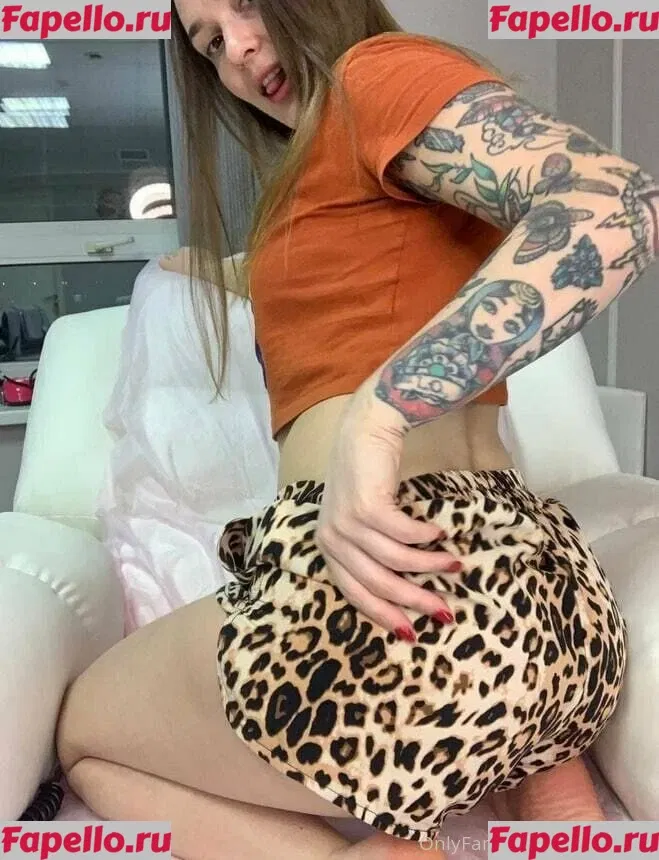 ariamr24fp Onlyfans Photo Gallery 
