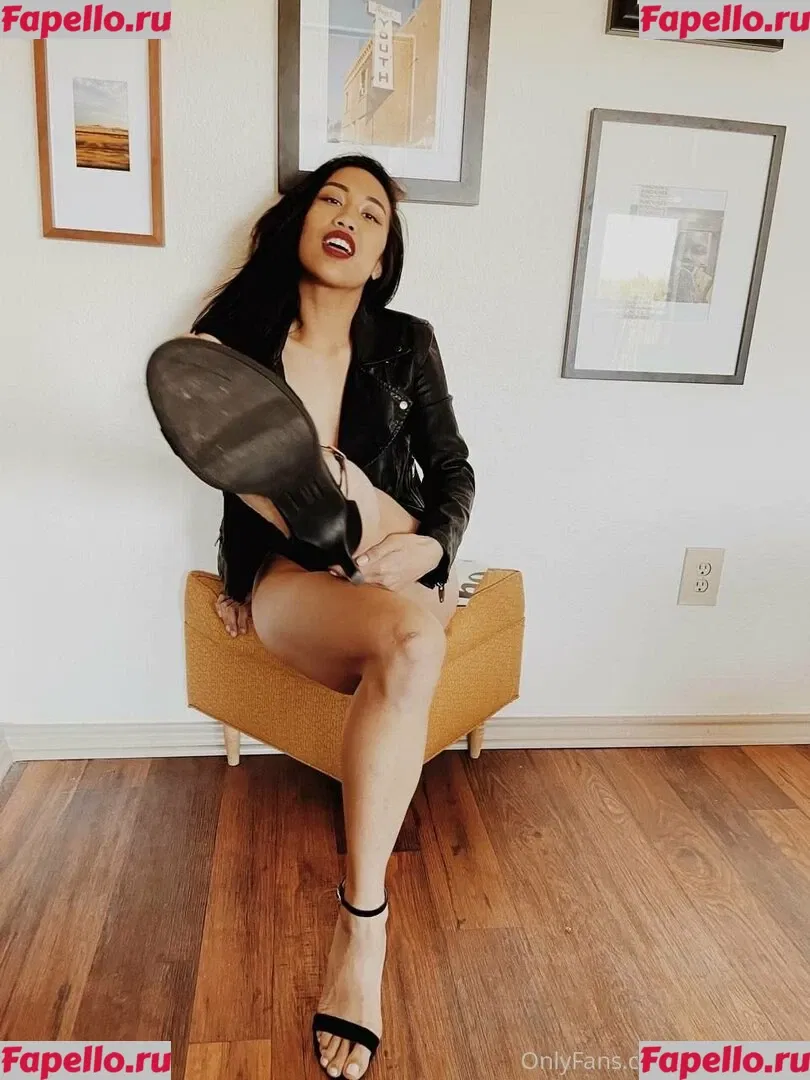 ariamr24fp Onlyfans Photo Gallery 
