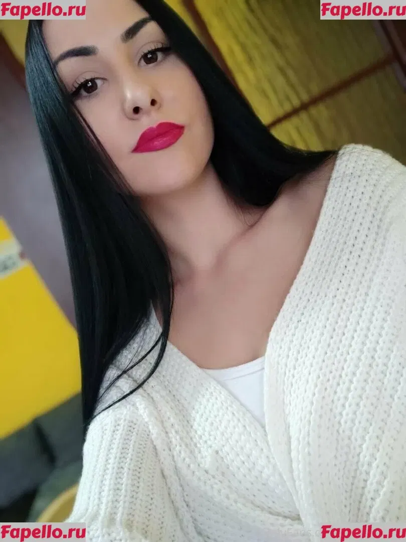 ariamr24fp Onlyfans Photo Gallery 