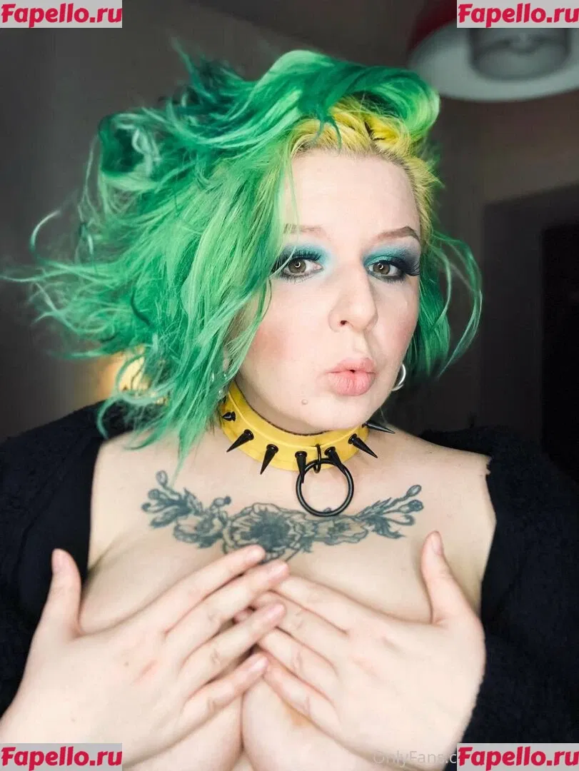 ariamr24fp Onlyfans Photo Gallery 
