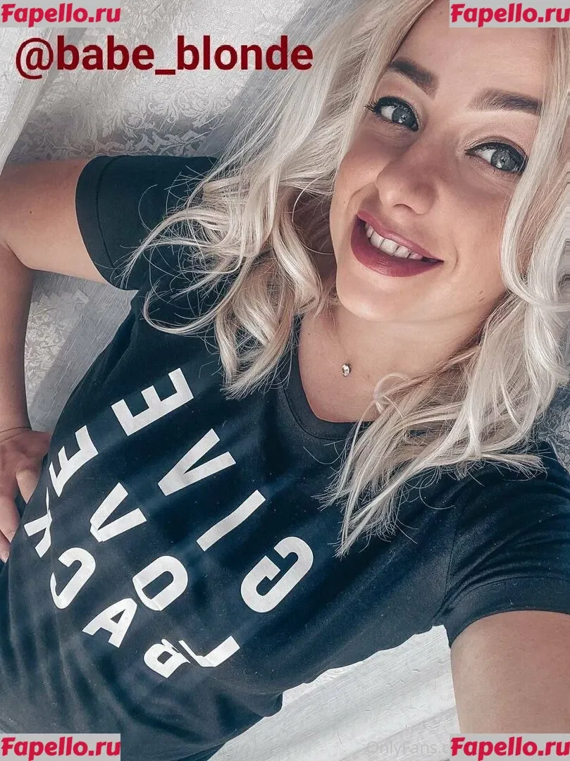 ariamr24fp Onlyfans Photo Gallery 