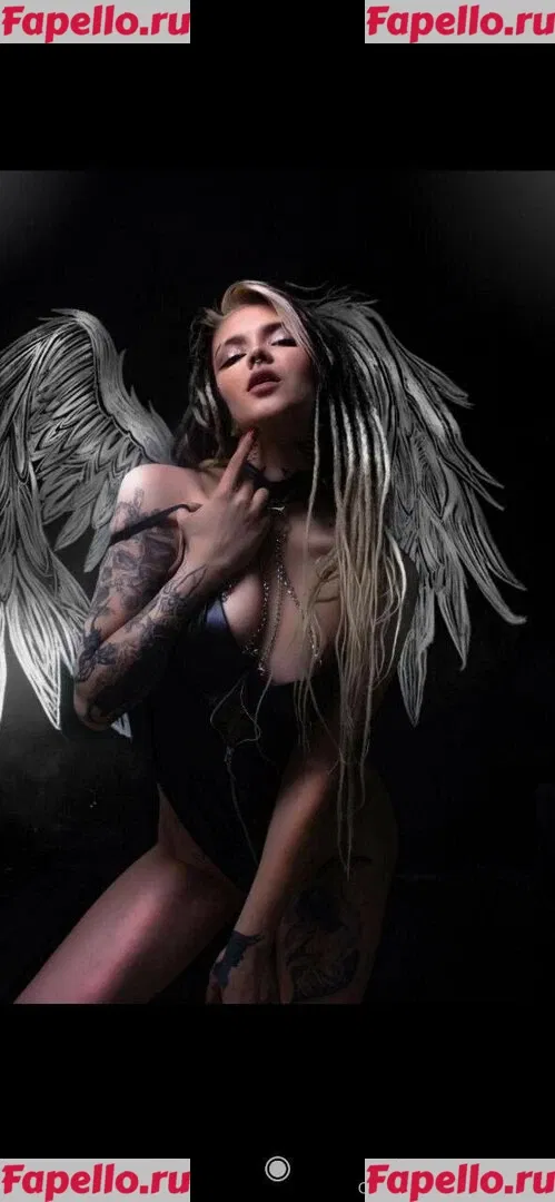 ariamr24fp Onlyfans Photo Gallery 