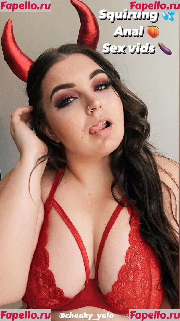 ariamr24fp Onlyfans Photo Gallery 