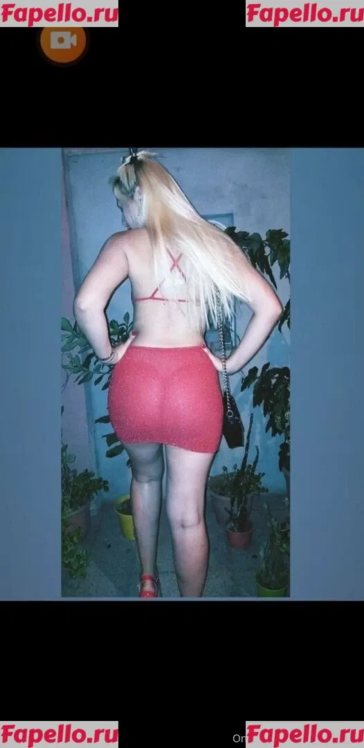 ariamr24fp Onlyfans Photo Gallery 