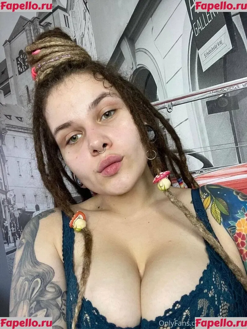 ariamr24fp Onlyfans Photo Gallery 