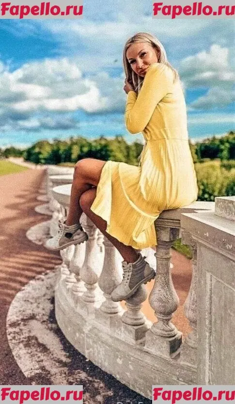 ariamr24fp Onlyfans Photo Gallery 