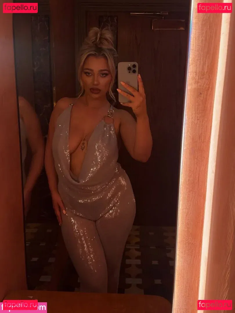 karisha.x Onlyfans Photo Gallery 