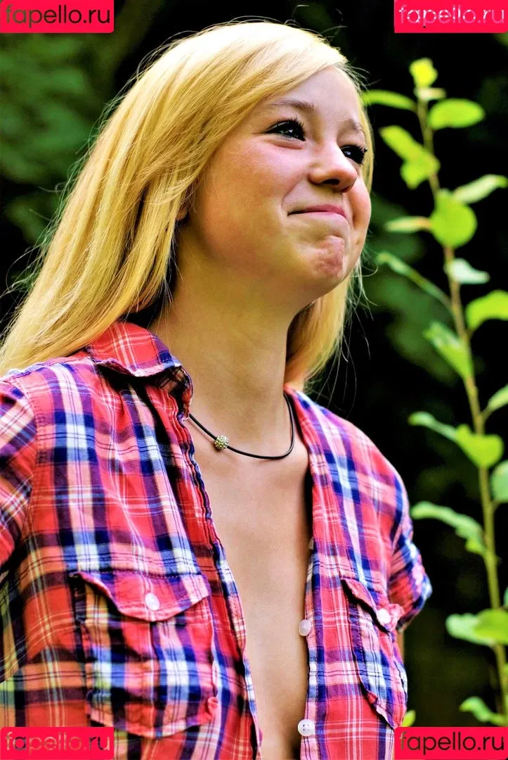 Tina Löffler Onlyfans Photo Gallery 
