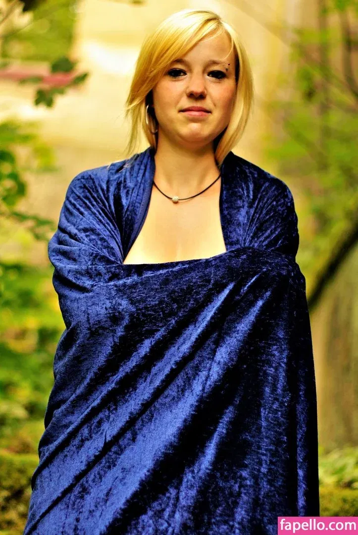 Tina Löffler Onlyfans Photo Gallery 