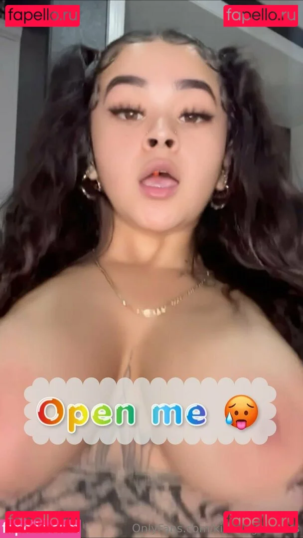 kisssingcousins Onlyfans Photo Gallery 