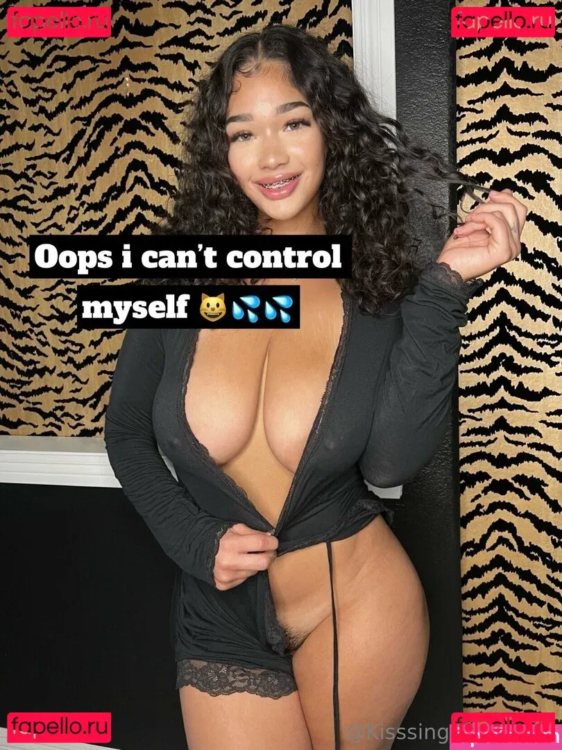 kisssingcousins Onlyfans Photo Gallery 