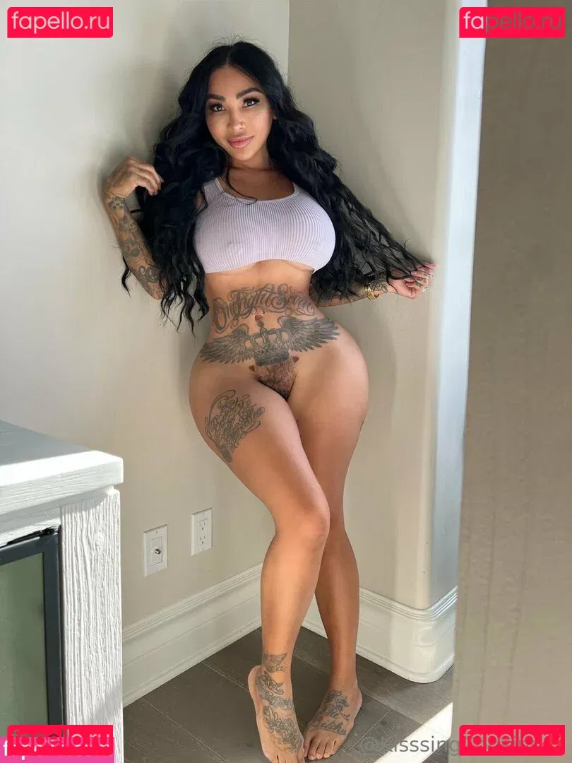 kisssingcousins Onlyfans Photo Gallery 