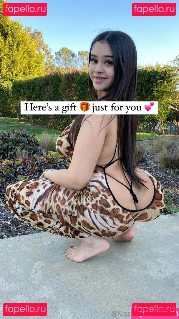 kisssingcousins Onlyfans Photo Gallery 