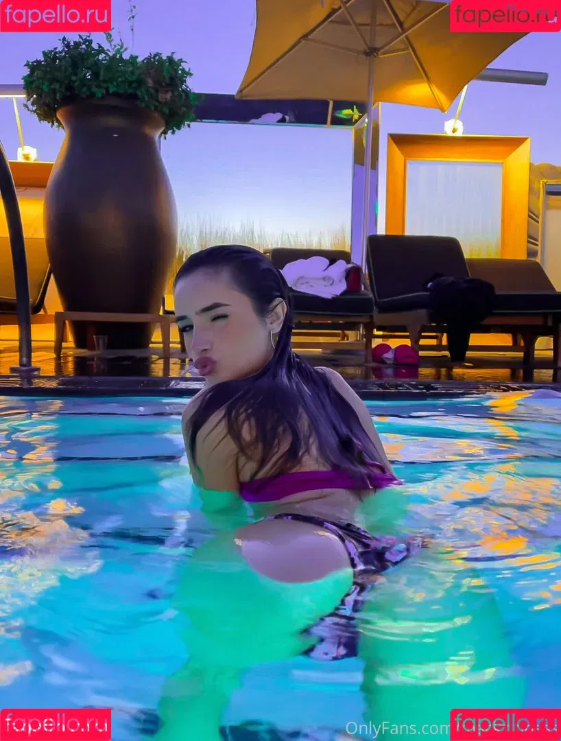 Mackenzie Jones Onlyfans Photo Gallery 
