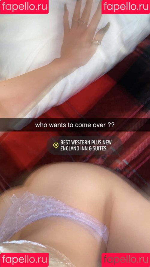 Mackenzie Jones Onlyfans Photo Gallery 