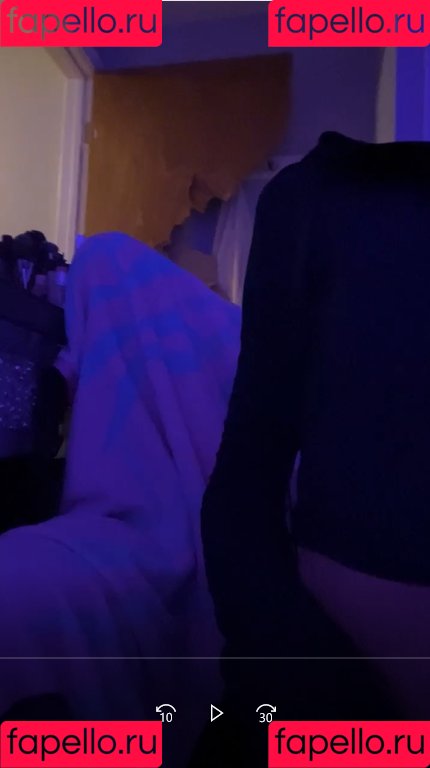 Mackenzie Jones Onlyfans Photo Gallery 