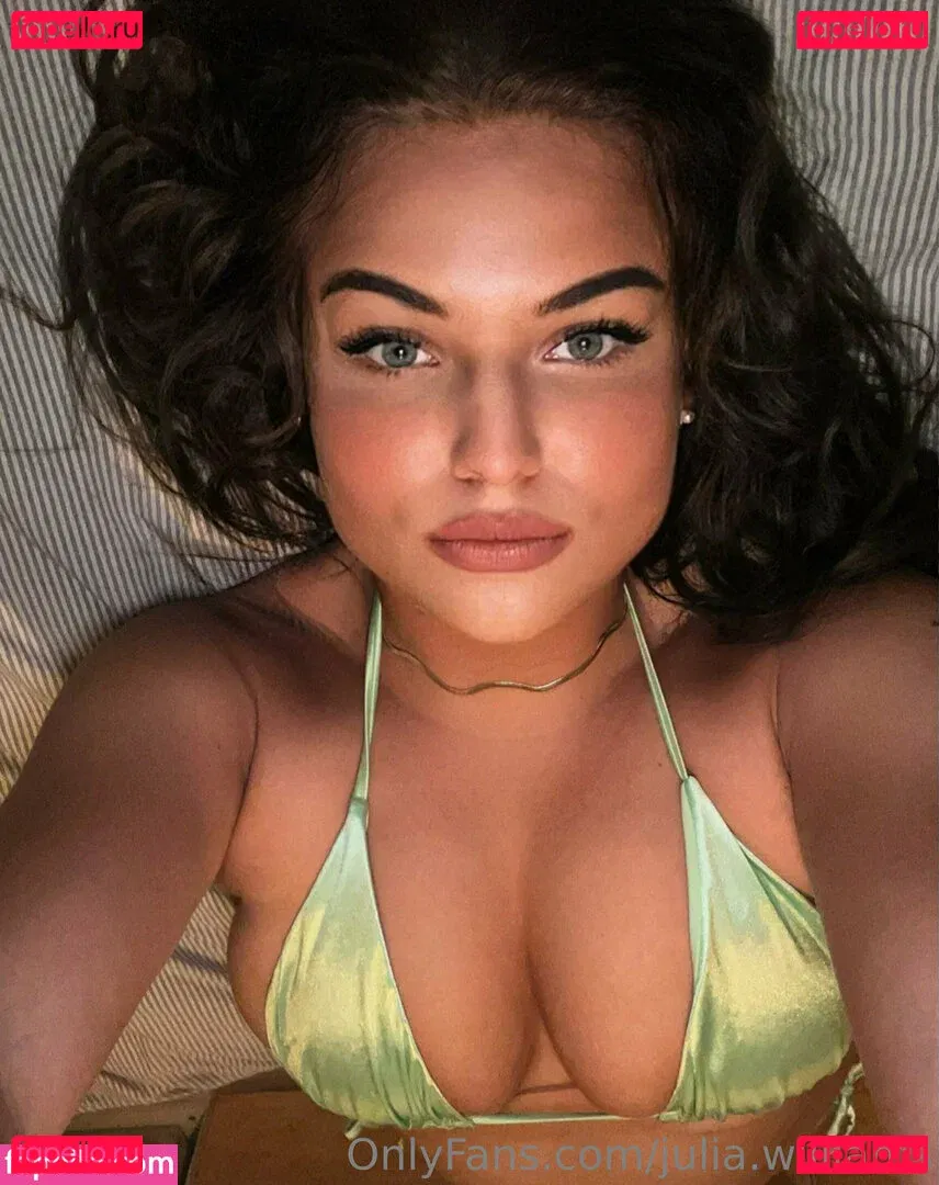 julia.williams Onlyfans Photo Gallery 