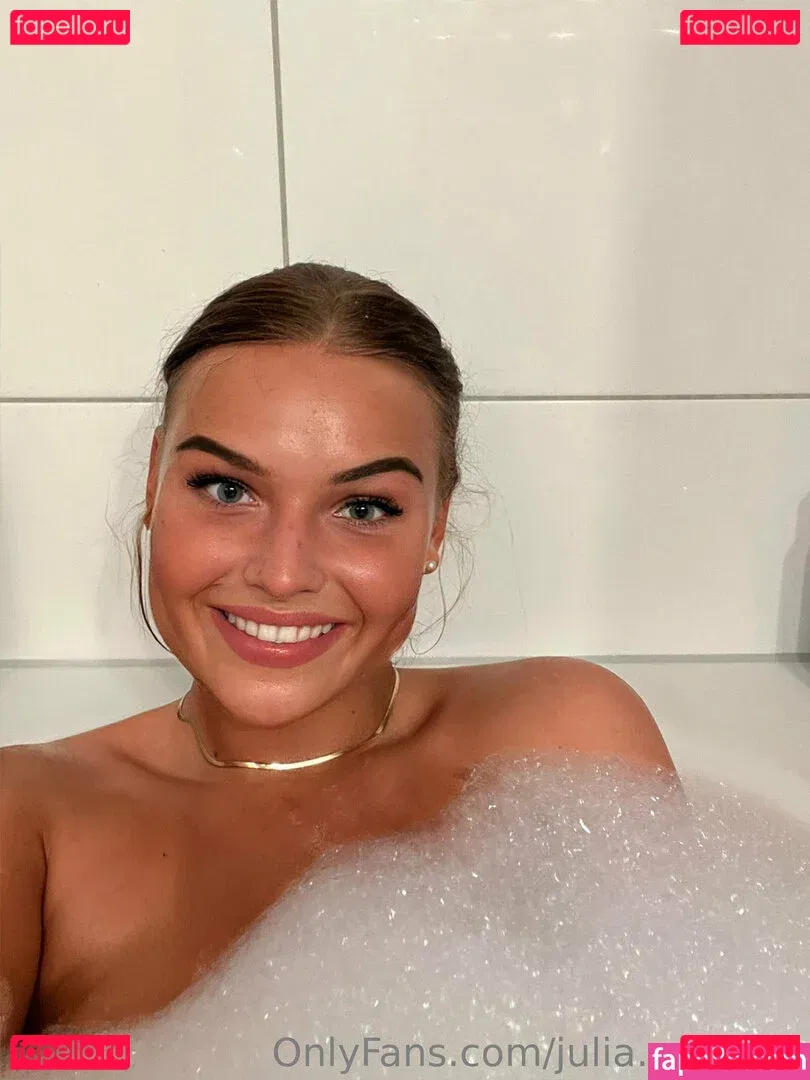 julia.williams Onlyfans Photo Gallery 