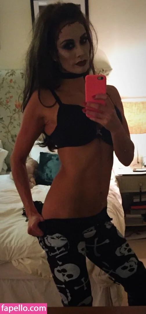 Melanie Sykes Onlyfans Photo Gallery 