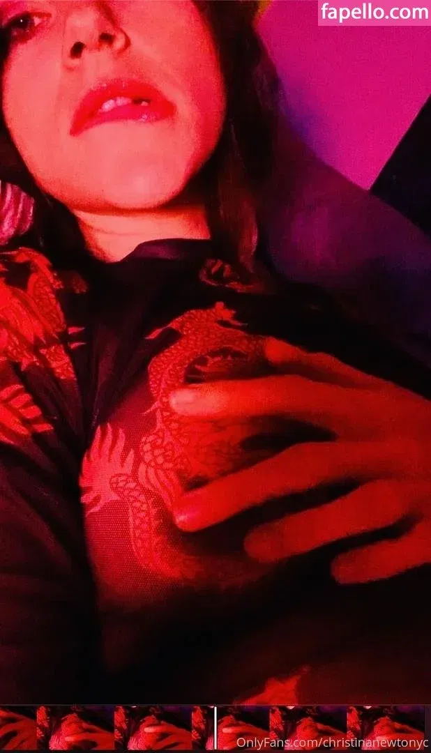 christinanewtonyc Onlyfans Photo Gallery 