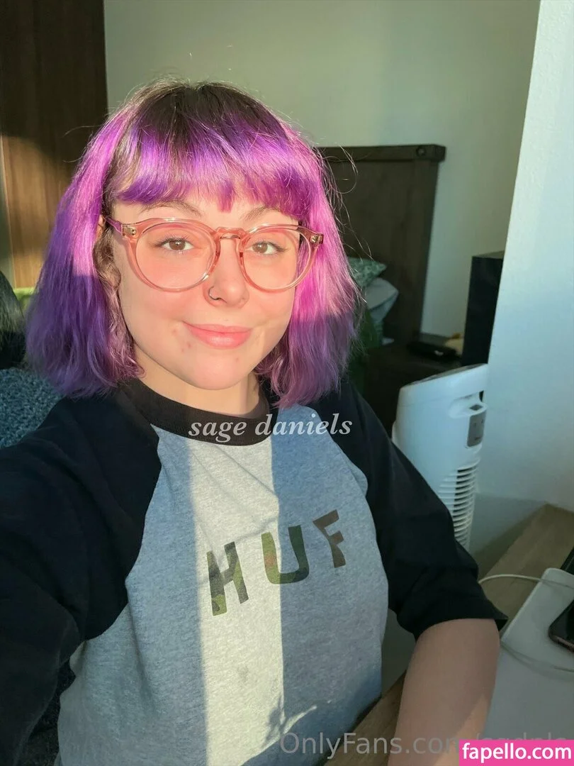 sgdnls Onlyfans Photo Gallery 