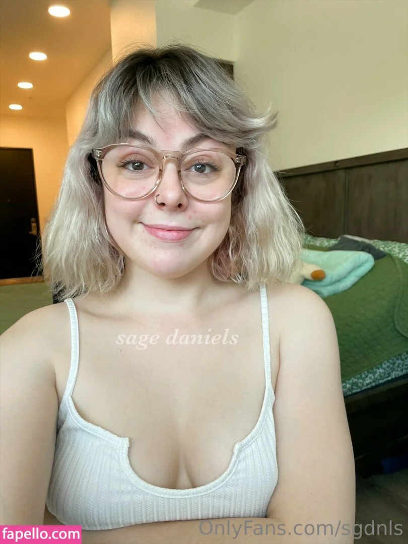 sgdnls Onlyfans Photo Gallery 