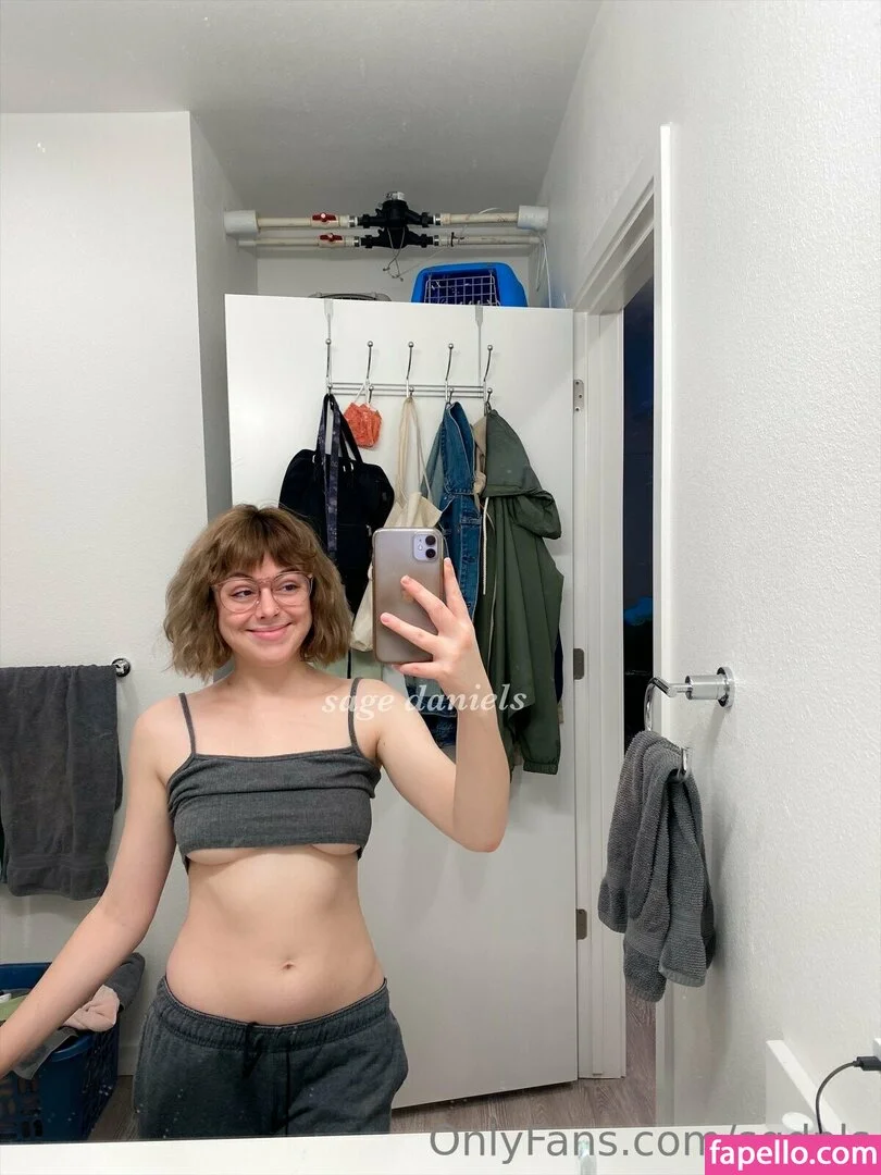 sgdnls Onlyfans Photo Gallery 