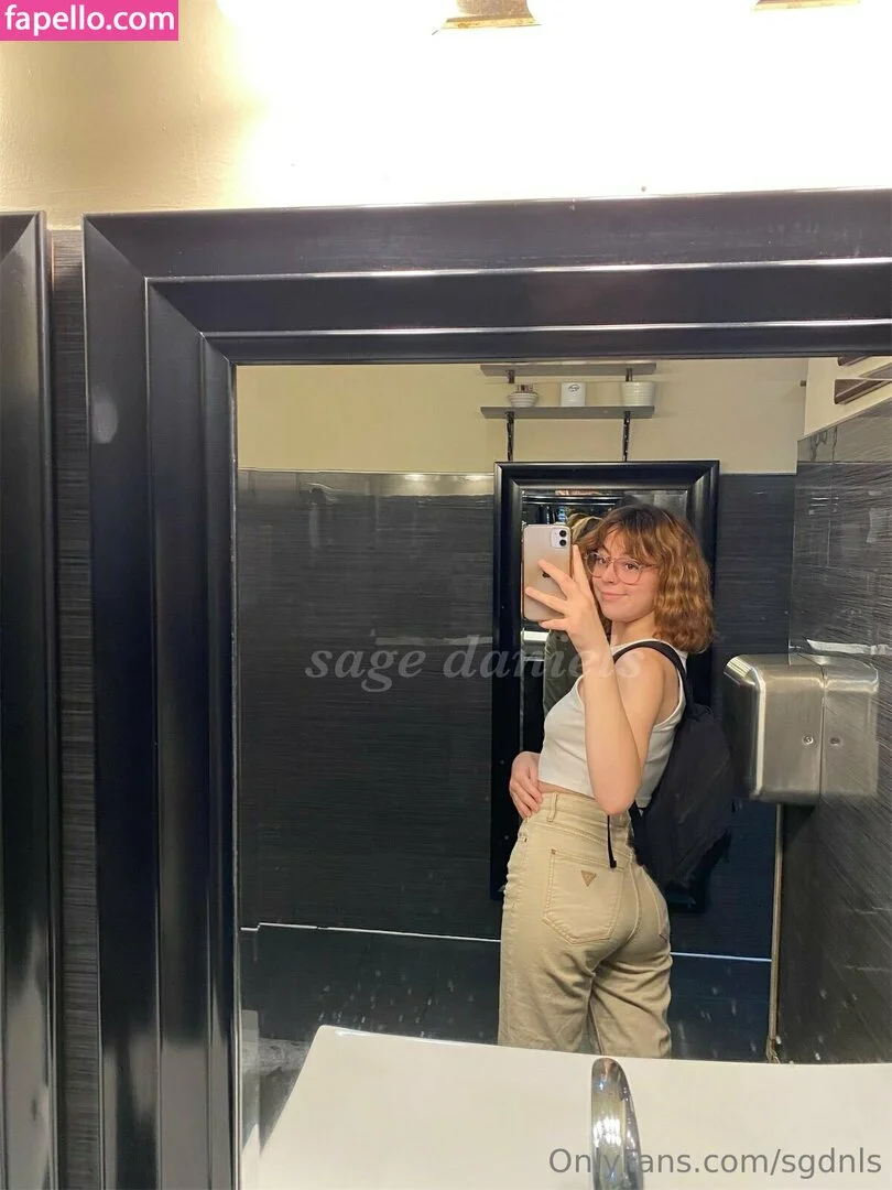 sgdnls Onlyfans Photo Gallery 