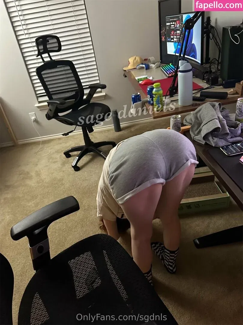 sgdnls Onlyfans Photo Gallery 