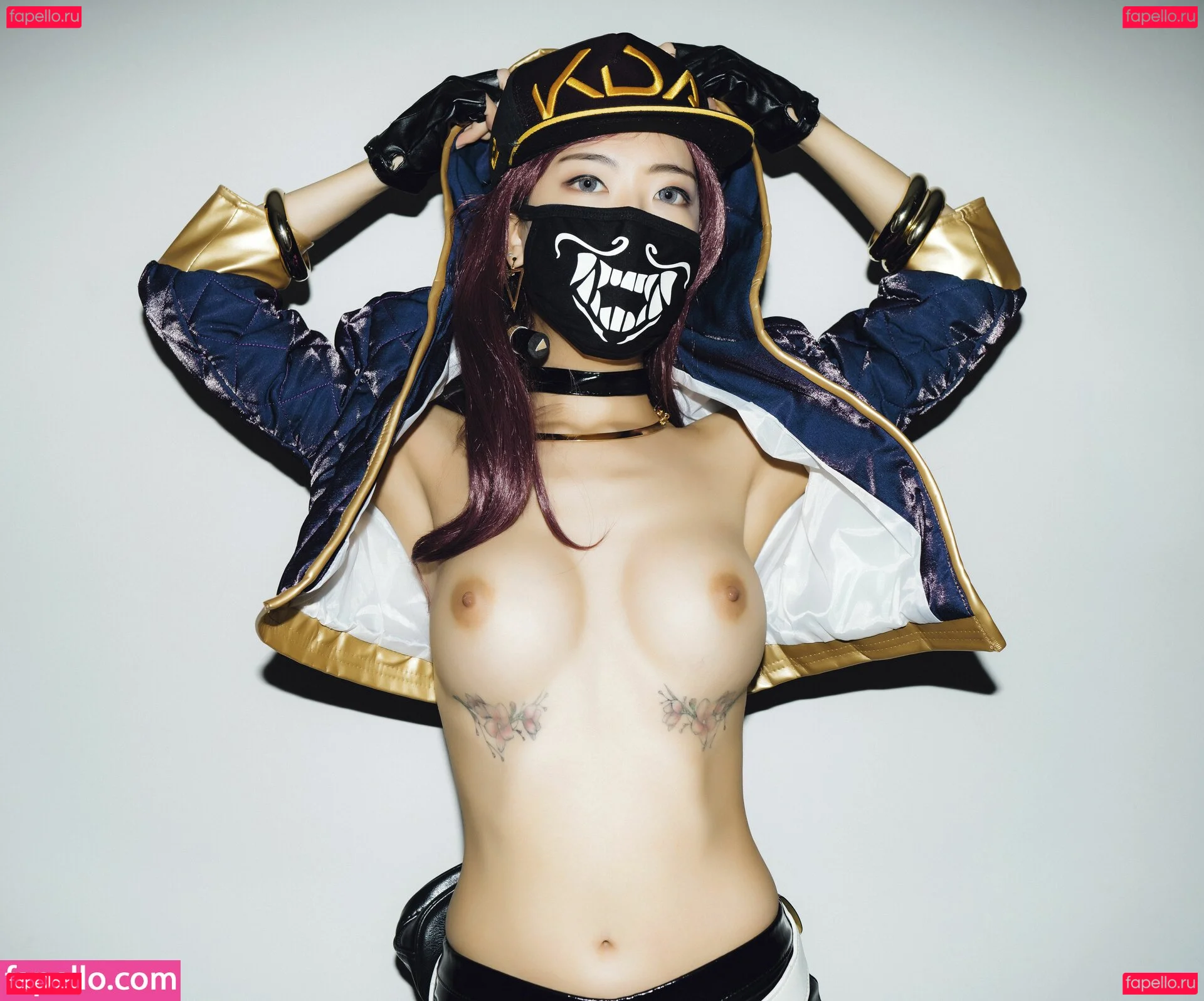 leeeee.mona Onlyfans Photo Gallery 