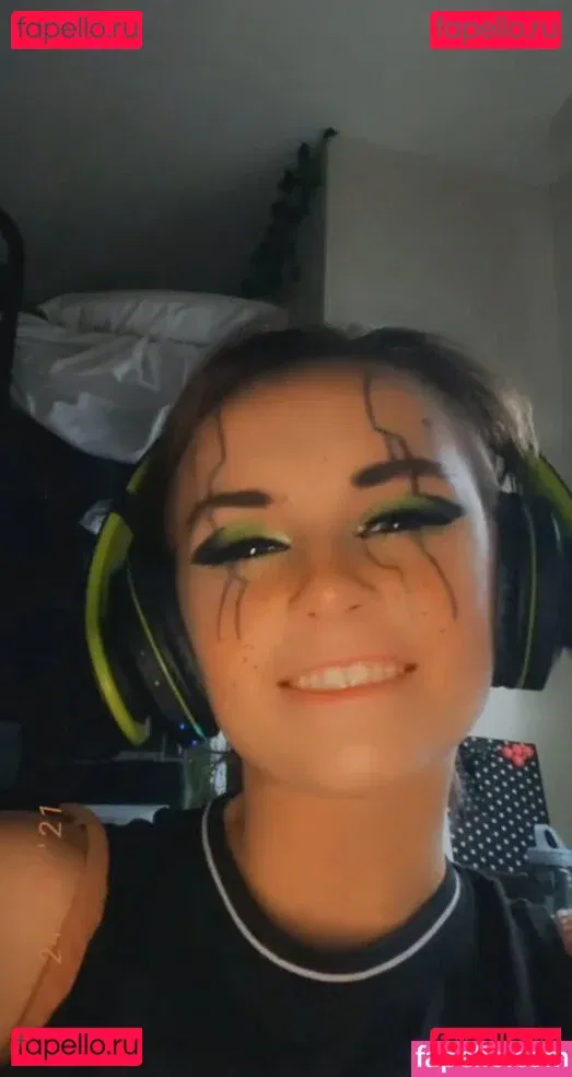 izassassin Onlyfans Photo Gallery 