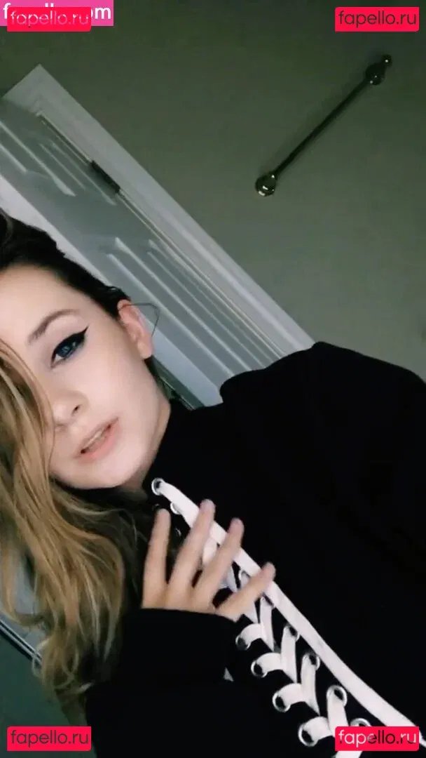 izassassin Onlyfans Photo Gallery 