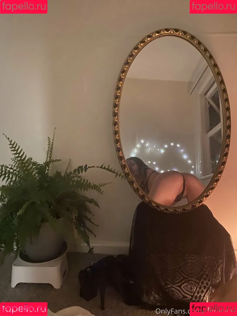 clitriinee2 Onlyfans Photo Gallery 