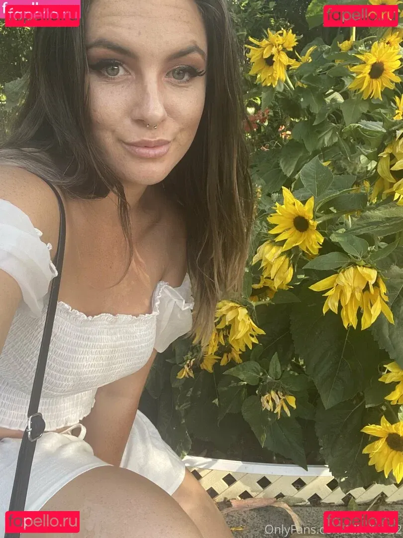 clitriinee2 Onlyfans Photo Gallery 