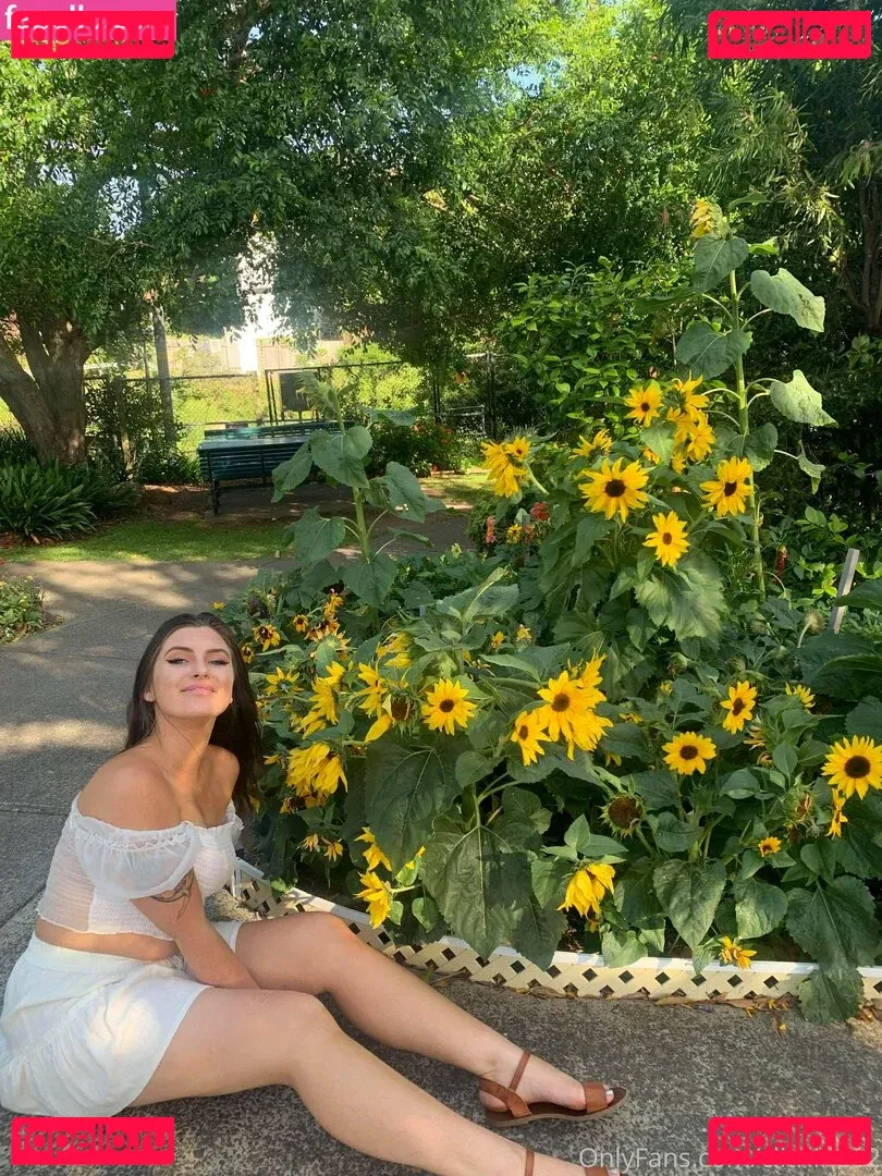 clitriinee2 Onlyfans Photo Gallery 