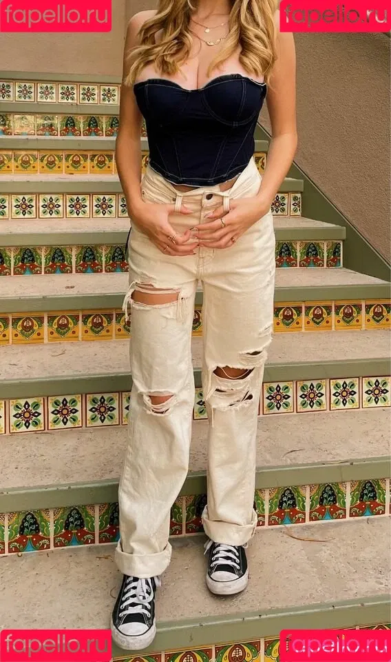 Charlotte Bregman Onlyfans Photo Gallery 