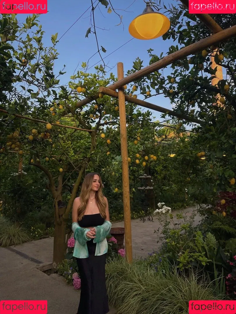 Charlotte Bregman Onlyfans Photo Gallery 