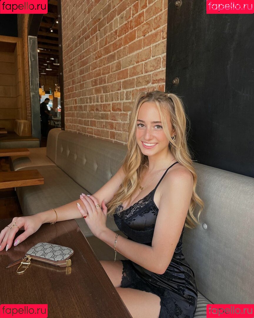 Charlotte Bregman Onlyfans Photo Gallery 