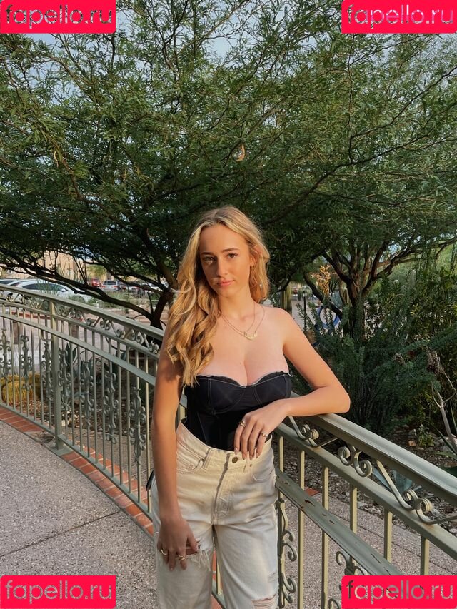 Charlotte Bregman Onlyfans Photo Gallery 