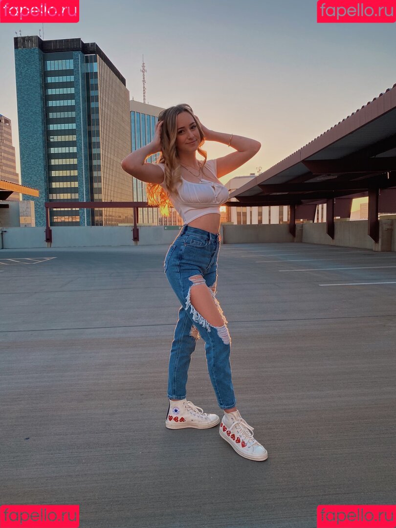 Charlotte Bregman Onlyfans Photo Gallery 