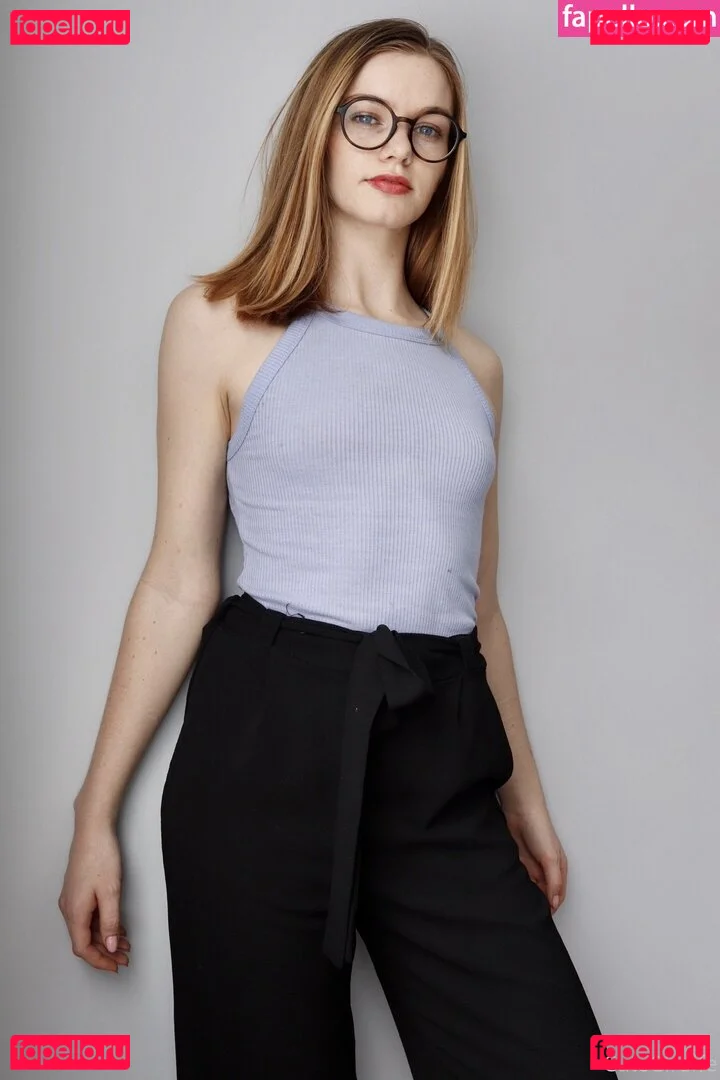 cutegiraffe Onlyfans Photo Gallery 