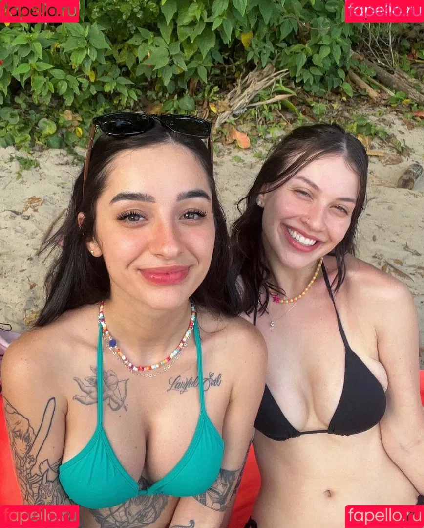 Caputile Onlyfans Photo Gallery 