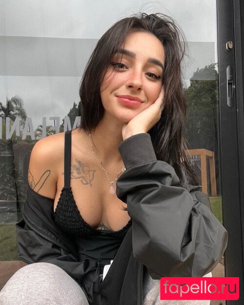 Caputile Onlyfans Photo Gallery 