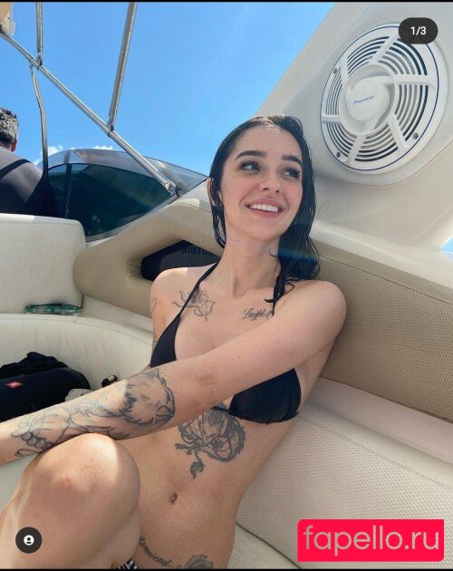 Caputile Onlyfans Photo Gallery 