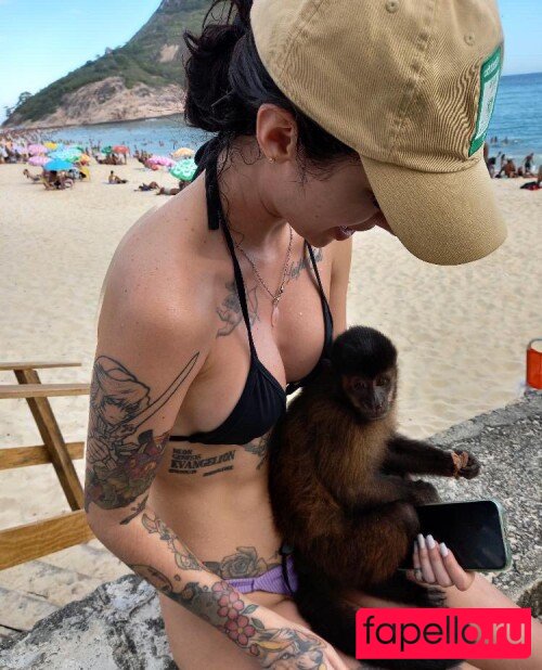 Caputile Onlyfans Photo Gallery 