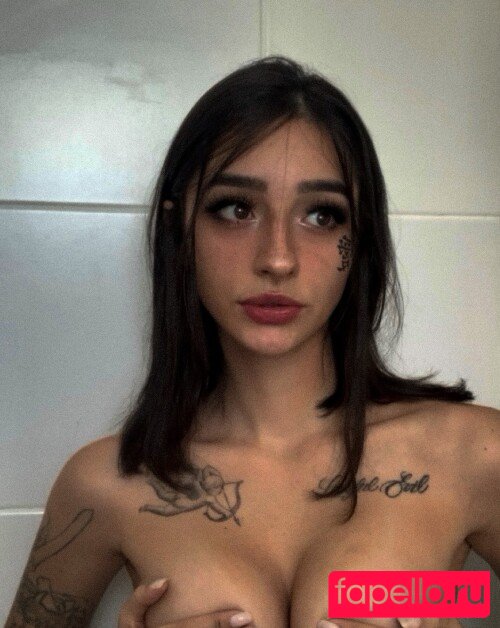 Caputile Onlyfans Photo Gallery 