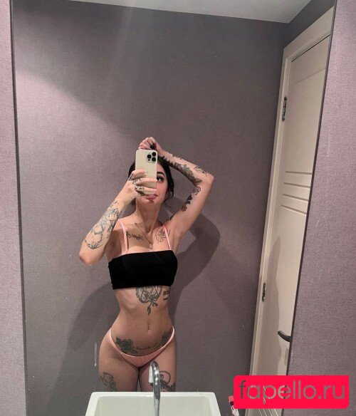 Caputile Onlyfans Photo Gallery 