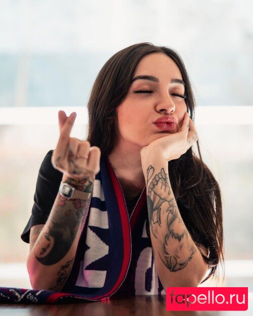 Caputile Onlyfans Photo Gallery 