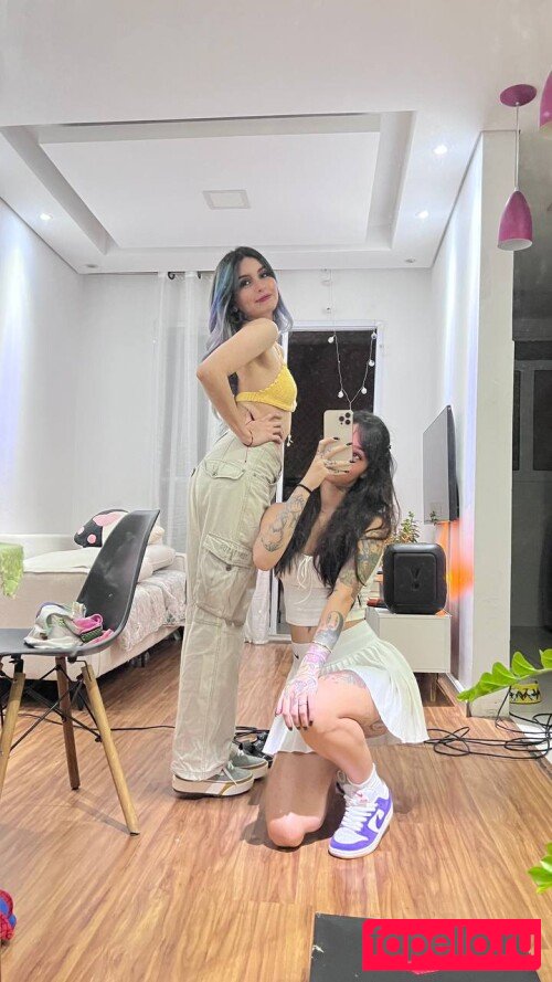 Caputile Onlyfans Photo Gallery 